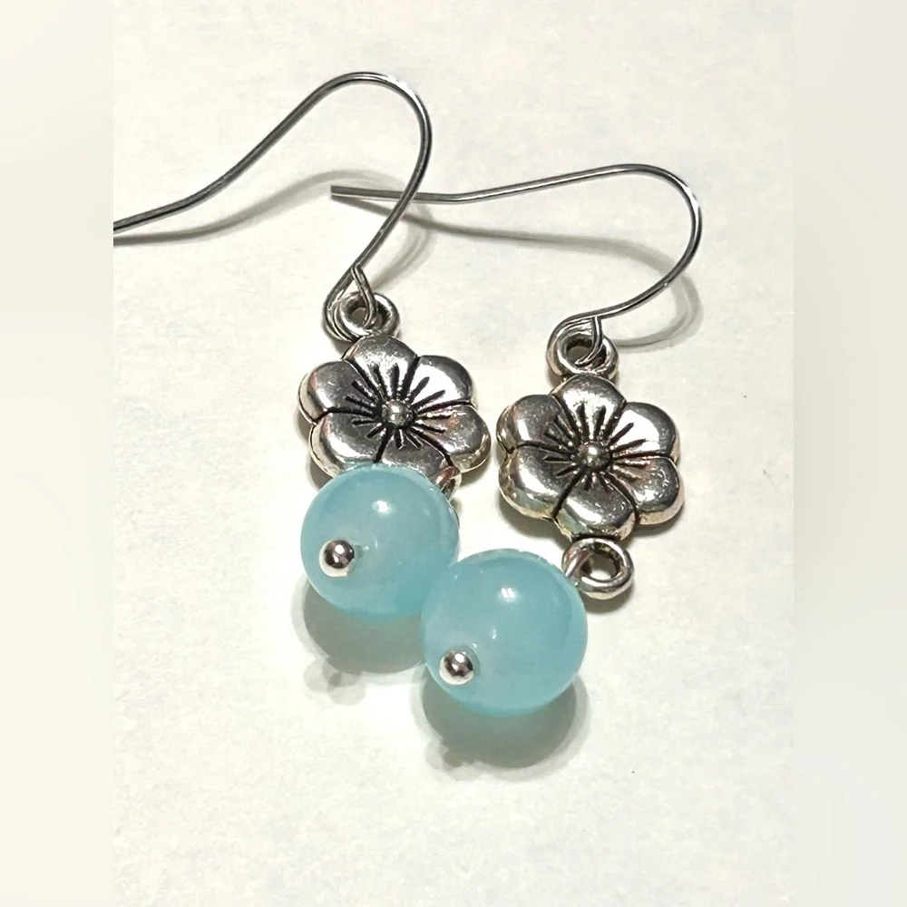 Silver Flower With Blue Stone Beads Earrings - Picture 6 of 8